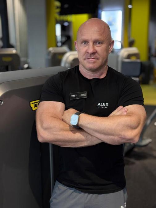 Ларионов Денис